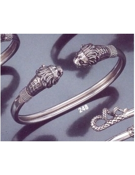 248 Sterling silver Lion torc bracelet