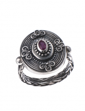 Vintage Greek Jewellery - Silver Band Ring with Ruby