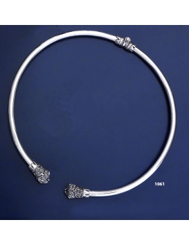 1061 Lion Torc Collar Necklace (L)